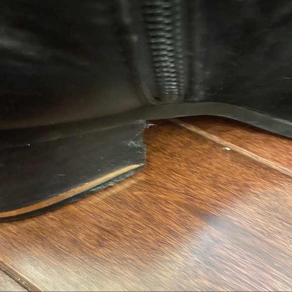 BLACK AND GOLD ANKLE BOOTS - Picture 3 of 15